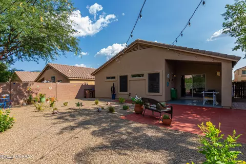 Exterior - 60572 Flank Strap Dr, Tucson, AZ 85739 photo 4 of 7