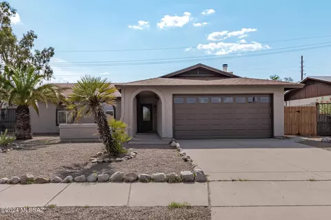 1454 S Gecko Rd, Tucson, AZ 85713