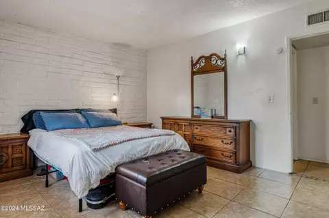 Bedroom - 6579 E Hawk Dr, Tucson, AZ 85730 photo 2 of 8