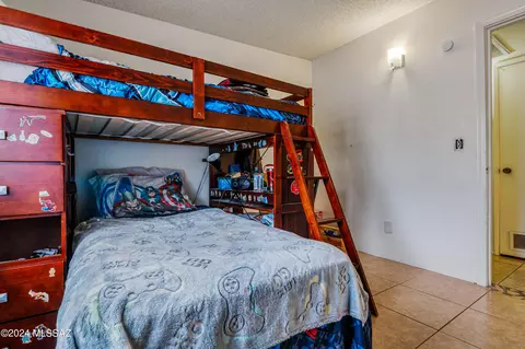 Bedroom - 6579 E Hawk Dr, Tucson, AZ 85730 photo 8 of 8