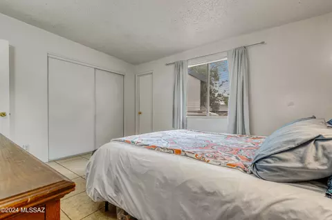 Bedroom - 6579 E Hawk Dr, Tucson, AZ 85730 photo 4 of 8