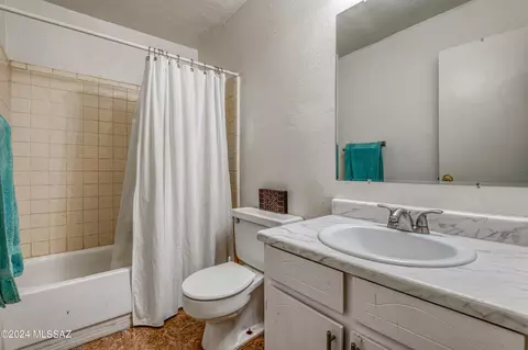 Bath - 6579 E Hawk Dr, Tucson, AZ 85730 photo 2 of 2