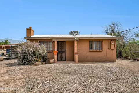 1420 N El Rio Dr, Tucson, AZ 85745