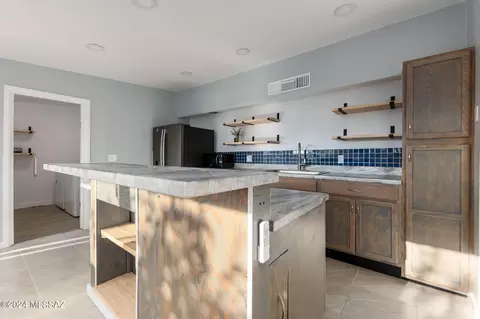 Kitchen - 9831 E 33rd St, Tucson, AZ 85748 photo 1 of 3