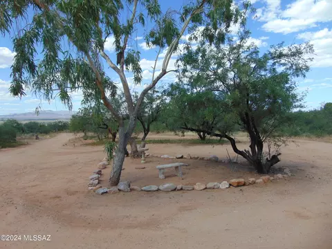 1951 W Eagle Way, Amado, AZ 85645 photo 4