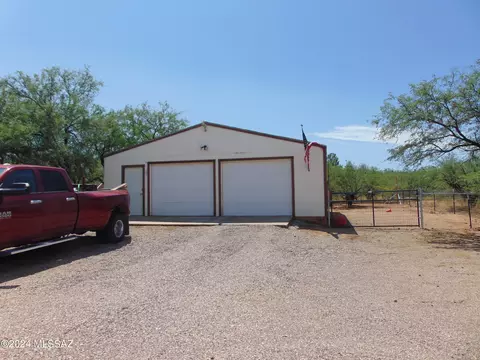 1951 W Eagle Way, Amado, AZ 85645 photo 2