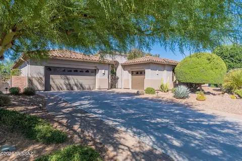 530 N Keyes Rd, Green Valley, AZ 85614