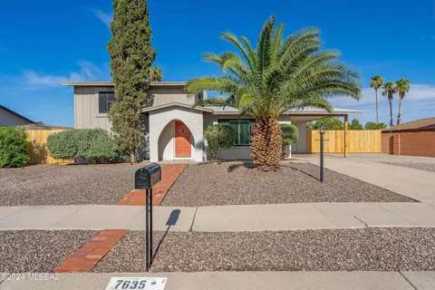 7635 N Soledad Ave, Tucson, AZ 85741