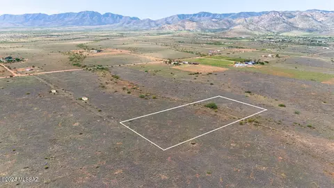 4 E Acres E Treasure Rd, Pearce, AZ 85625