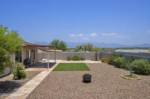 4251 S Mayberry Pl, Tucson, AZ 85730