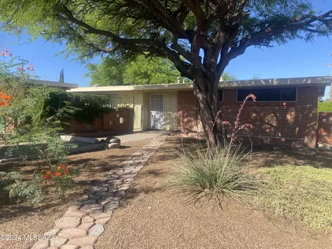 742 S Marvin Ave, Tucson, AZ 85710