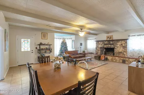 9305 S Carol Dr, Tucson, AZ 85736