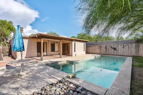934 E Desert Pkwy, Tucson, AZ 85719