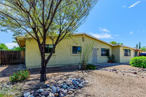 3233 S Magda Ave, Tucson, AZ 85730
