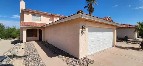 9507 N Albatross Dr, Tucson, AZ 85742