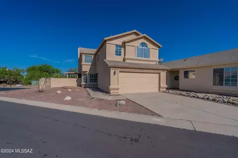 8115 N Midnight Way, Tucson, AZ 85741