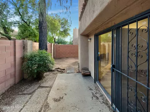 Exterior - 2946 E Windsor St, Tucson, AZ 85716 photo 4 of 6