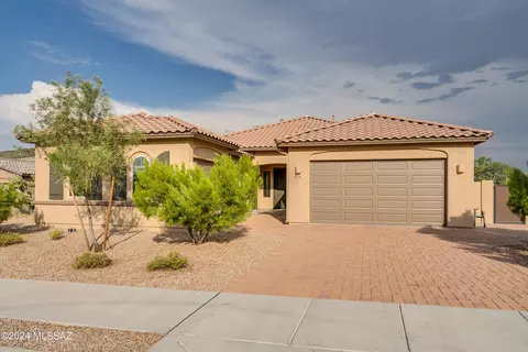 2561 W Sagitta Dr, Tucson, AZ 85745