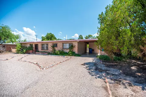 7032 E Hawthorne St, Tucson, AZ 85710