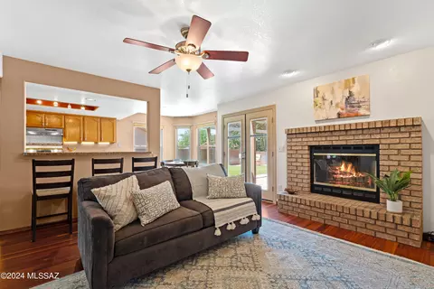 Living - 7580 S Errigal Ln, Tucson, AZ 85747 photo 1 of 2