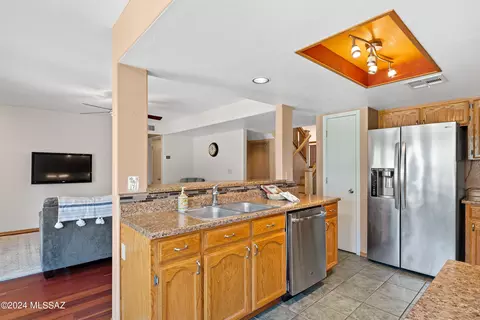 Kitchen - 7580 S Errigal Ln, Tucson, AZ 85747 photo 1 of 3
