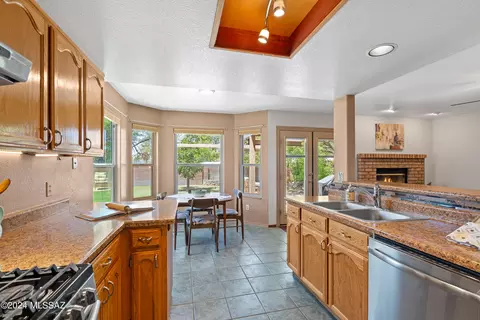 Kitchen - 7580 S Errigal Ln, Tucson, AZ 85747 photo 2 of 3