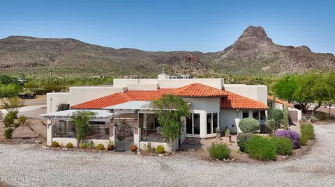 7757 N Artesiano Rd, Tucson, AZ 85743