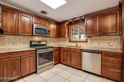 8969 E Kirkpatrick Cir, Tucson, AZ 85710 photo 36
