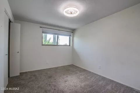 8969 E Kirkpatrick Cir, Tucson, AZ 85710 photo 10