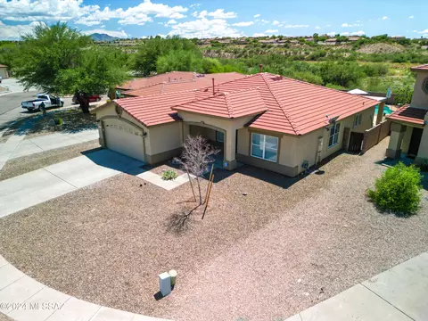 10660 S Silverbluff Dr, Vail, AZ 85641 photo 3
