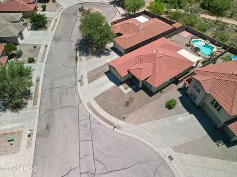 10660 S Silverbluff Dr, Vail, AZ 85641 photo 5