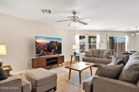 10660 S Silverbluff Dr, Vail, AZ 85641 photo 12