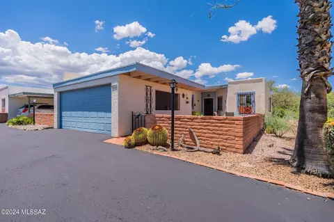 642 W Rio San Pedro, Green Valley, AZ 85614