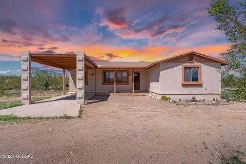 Exterior - 2810 E Andrada Rd, Vail, AZ 85641 photo 1 of 5