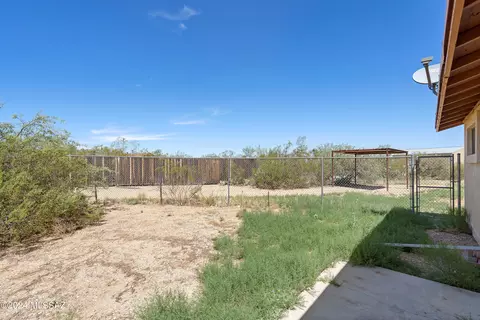 Exterior - 2810 E Andrada Rd, Vail, AZ 85641 photo 5 of 5