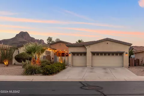 8529 N Ironwood Reserve Way, Tucson, AZ 85743