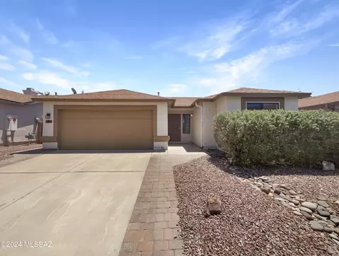 8534 N Winchester Creek Dr, Tucson, AZ 85742