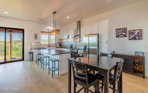 11261 E Camino Aurelia, Vail, AZ 85641 photo 3
