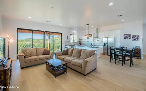 11261 E Camino Aurelia, Vail, AZ 85641 photo 5