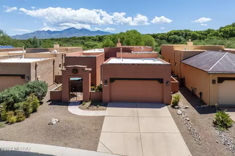 244 Market Cir, Tubac, AZ 85646