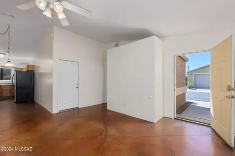 Entry Way - 413 E Geronimo Bluff Loop, Tucson, AZ 85705 photo 1 of 1