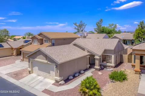 4360 W Bunk House Rd, Tucson, AZ 85741