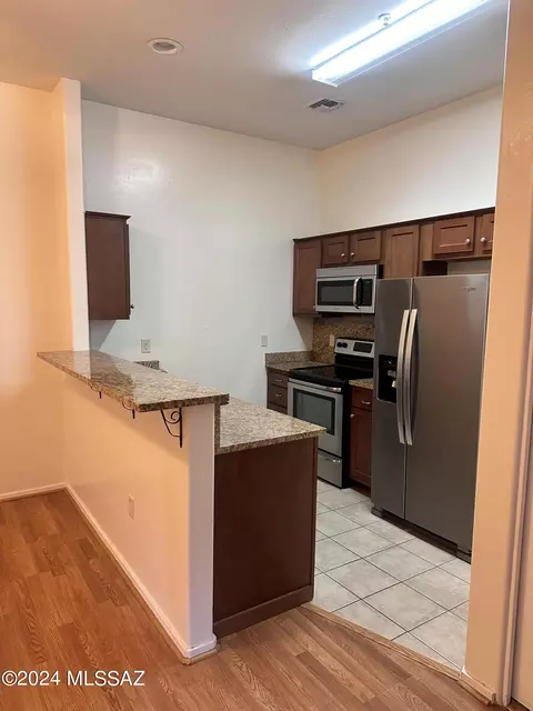 2024 E River Rd #201, Tucson, AZ 85718