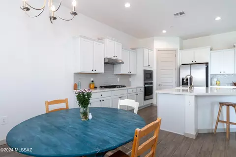5475 W Beacon Hill Dr, Marana, AZ 85658
