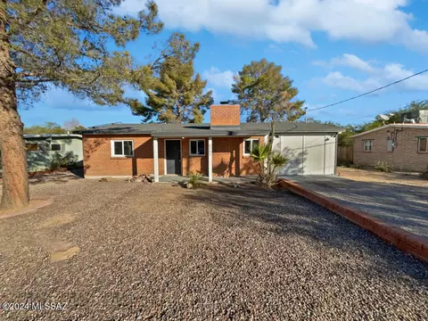 5751 E Bellevue St, Tucson, AZ 85712