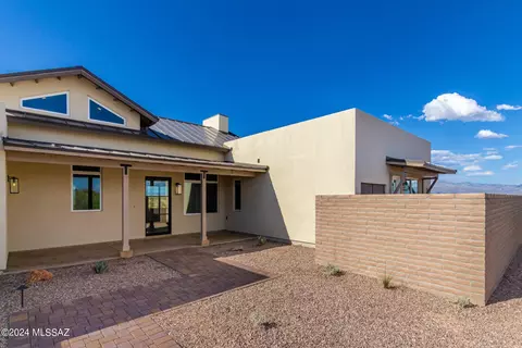 2759 W Black Cloud Ct, Tucson, AZ 85745