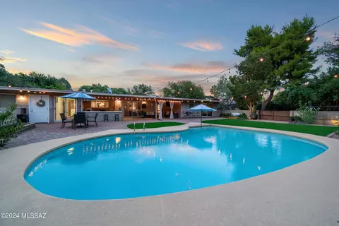 11880 E Wagon Trail Rd, Tucson, AZ 85749