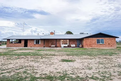 2597 W Cox Rd, Willcox, AZ 85643