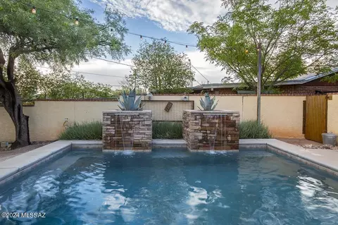1116 S 7th Ave, Tucson, AZ 85701