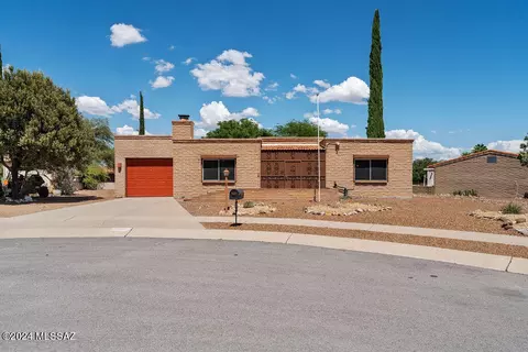 61 E La Grosella, Green Valley, AZ 85614